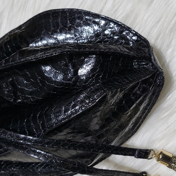 Cache reptile black bucket crossbody - Picture 6 of 14